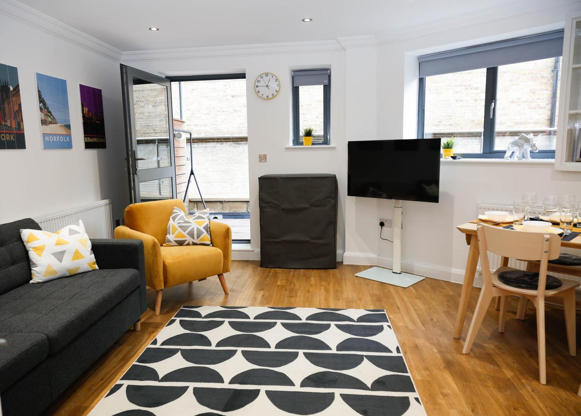 New Luxury Apartments In Central Location Next To Shops, Cafes, Bars & Metro London Exterior photo
